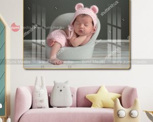 Tranh treo tường em bé ngủ đáng yêu